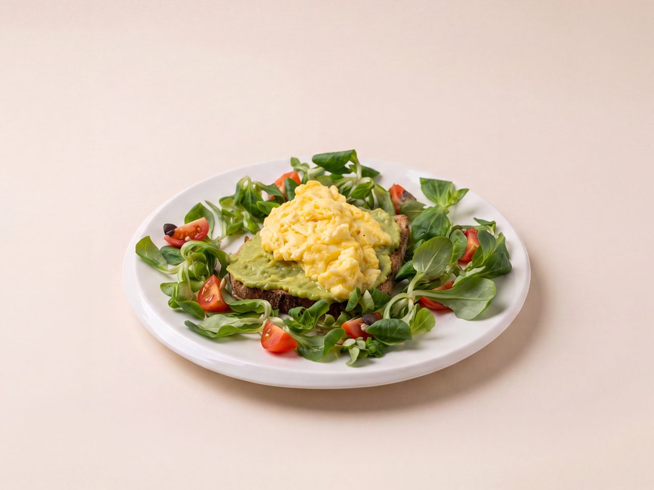 Toast Avocat Œufs Brouillés